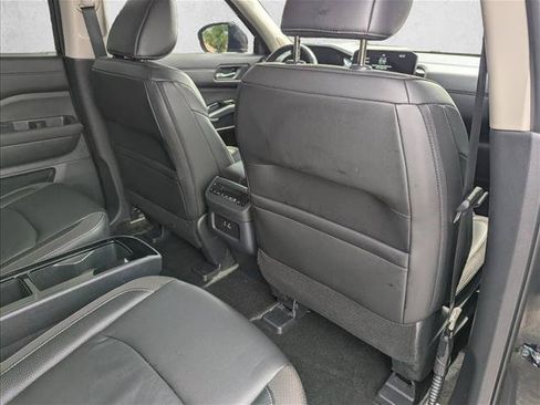Used 2025 Nissan Pathfinder SL w/ SL Premium Package AWD/4WD image 30