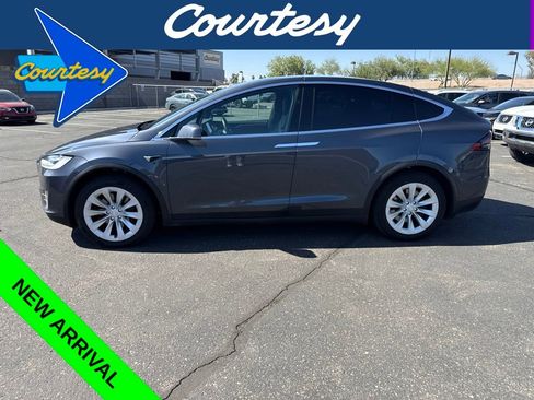 Used 2020 Tesla Model X Long Range AWD/4WD image 4