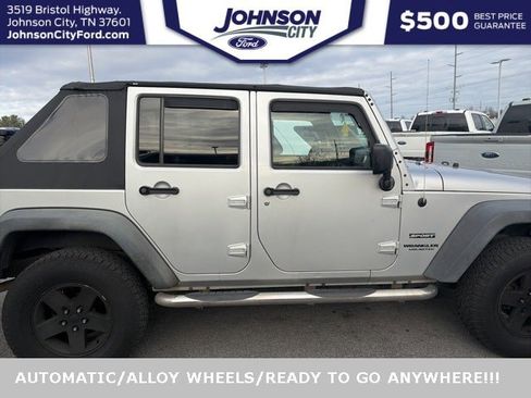 Used 2011 Jeep Wrangler Unlimited Sport image 1