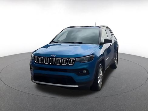 Used 2025 Jeep Compass Limited AWD/4WD image 8