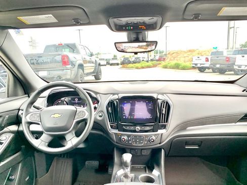 Used 2023 Chevrolet Traverse High Country FWD image 29