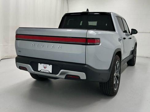 Used 2025 Rivian R1T Adventure Dual AWD/4WD image 6