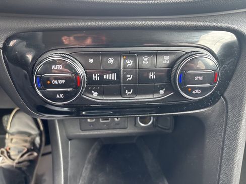 Used 2023 Buick Encore GX Select w/ Sport Touring Package image 29