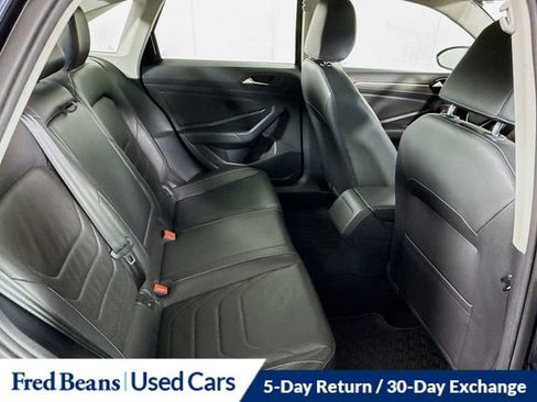 Used 2019 Volkswagen Jetta SEL Premium FWD image 30