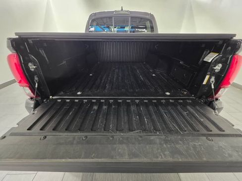 Used 2023 Toyota Tacoma SR AWD/4WD image 21