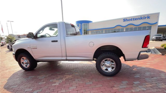 Used 2018 RAM 3500 Tradesman w/ Chrome Appearance Group AWD/4WD image 7
