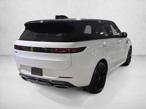 Used 2025 Land Rover Range Rover Sport Dynamic SE AWD/4WD image 5