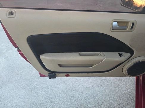 Used 2006 Ford Mustang GT Premium image 22