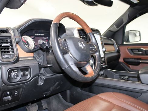 Used 2022 RAM 1500 Limited w/ Body-Colour Bumper Group image 19