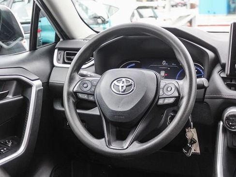 Used 2023 Toyota RAV4 LE AWD/4WD image 21