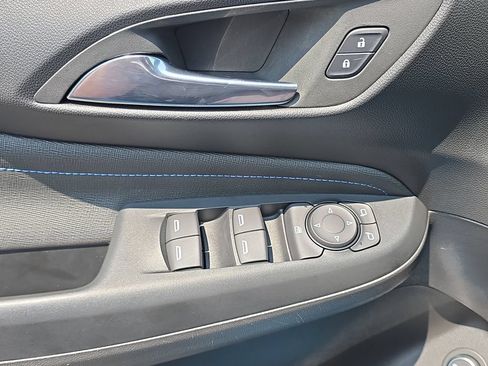 Used 2025 Buick Envista Sport Touring w/ Convenience I Package FWD image 30