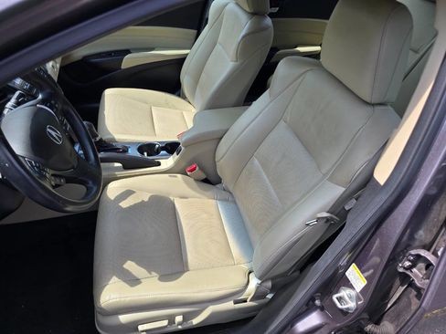 Used 2013 Acura ILX w/ Technology Package FWD image 13