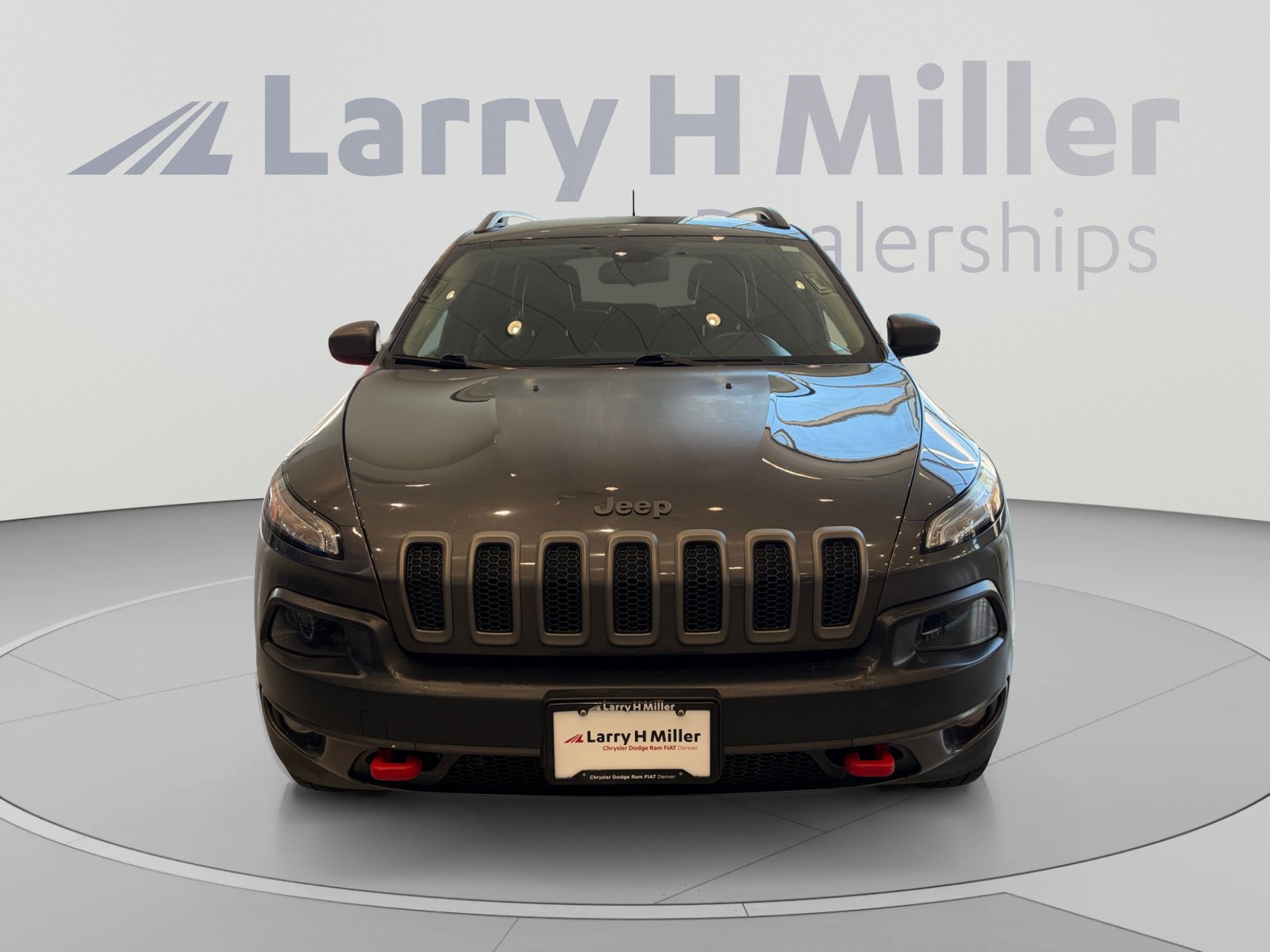 Used 2016 Jeep Cherokee Trailhawk w/ Cold Weather Group AWD/4WD image 8