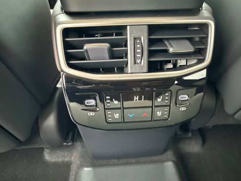 Used 2025 Lexus RX 450h AWD w/ Luxury Package image 15