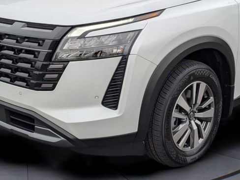 New 2026 Nissan Pathfinder SL AWD/4WD image 37