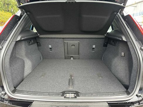 New 2026 Volvo XC40 B5 Ultra w/ Climate Package image 14