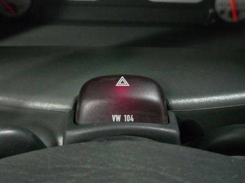 Used 1996 Volkswagen Golf GL FWD image 80