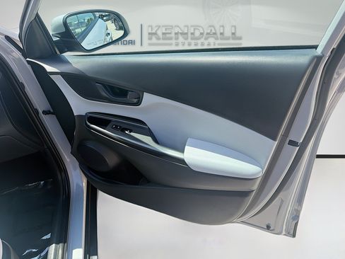 Used 2023 Hyundai Kona SEL FWD image 30