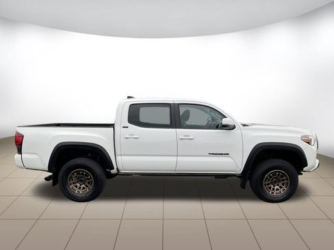 Used 2023 Toyota Tacoma SR5 w/ Trail Edition image 2