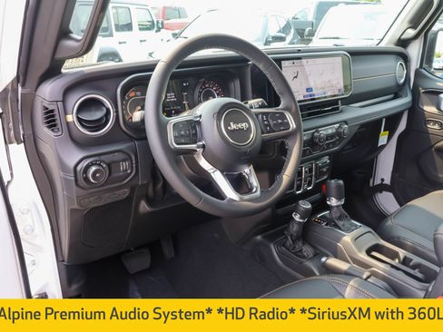 New 2026 Jeep Wrangler Unlimited Sahara AWD/4WD image 4