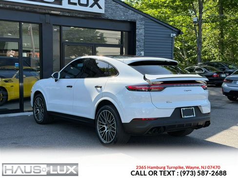 Used 2022 Porsche Cayenne Platinum Edition AWD/4WD image 25