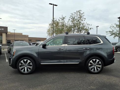 Used 2020 Kia Telluride S image 3