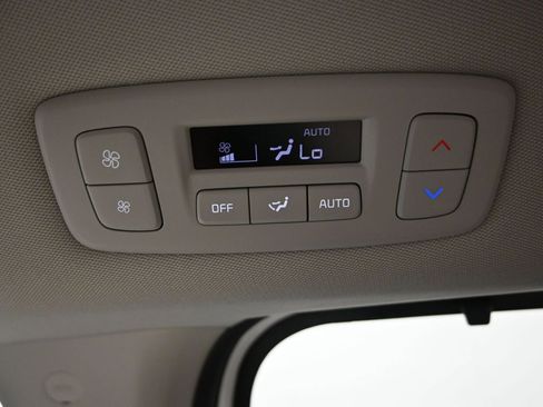 New 2026 Kia Carnival EX FWD image 31