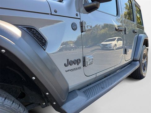 Certified 2022 Jeep Wrangler Unlimited Sport image 23