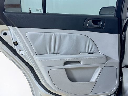 Used 2006 Cadillac STS image 19