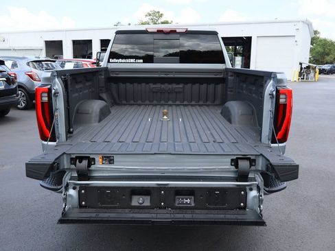 Certified 2025 GMC Sierra 2500 Denali w/ Denali Reserve Package AWD/4WD image 29