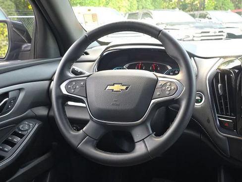 Used 2023 Chevrolet Traverse LT FWD image 39