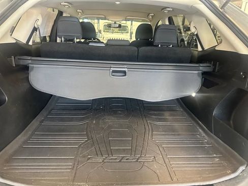 Used 2018 Ford Edge SEL w/ Cargo Accessory Package AWD/4WD image 16