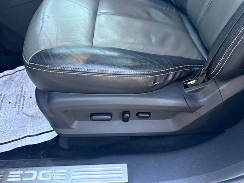 Used 2011 Ford Edge Sport w/ Canadian Touring Pkg image 29