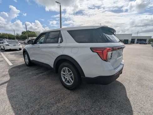 New 2026 Ford Explorer Active image 7