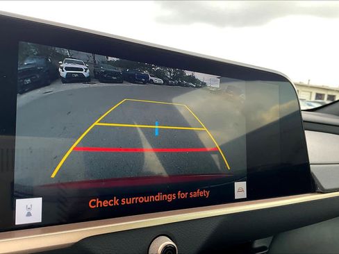 Used 2024 Toyota Crown XLE image 25