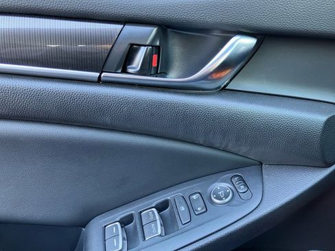 Certified 2022 Honda Accord Sport image 36