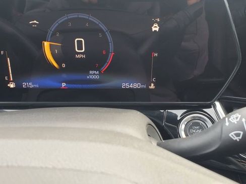 Certified 2024 Chevrolet Trax RS w/ Sunroof Package image 25