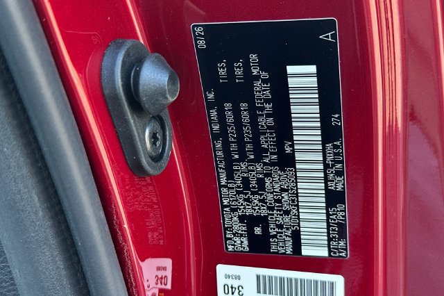 Used 2026 Toyota Sienna XLE AWD/4WD image 28