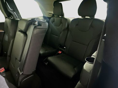 Used 2023 Volvo XC90 B6 Plus AWD/4WD image 31
