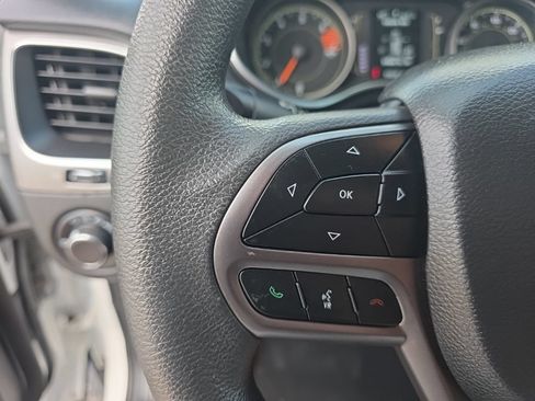 Used 2021 Jeep Cherokee Latitude AWD/4WD image 16