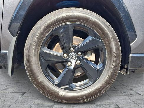 Used 2019 Toyota RAV4 XSE AWD/4WD image 8