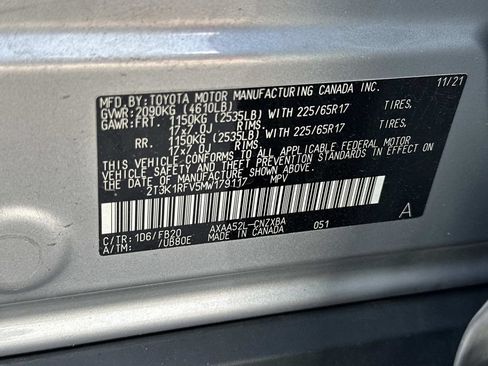 Used 2021 Toyota RAV4 LE FWD image 18