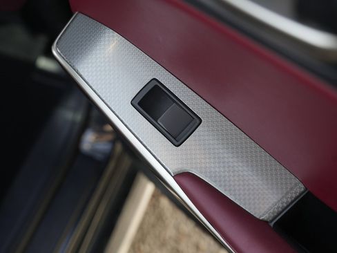 Used 2018 Lexus IS 300 F Sport w/ F Sport Package image 37