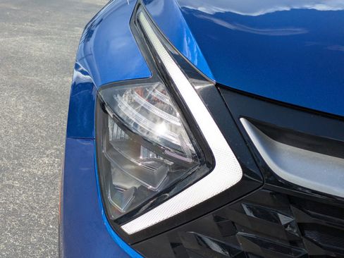 Certified 2023 Kia Sportage EX image 8