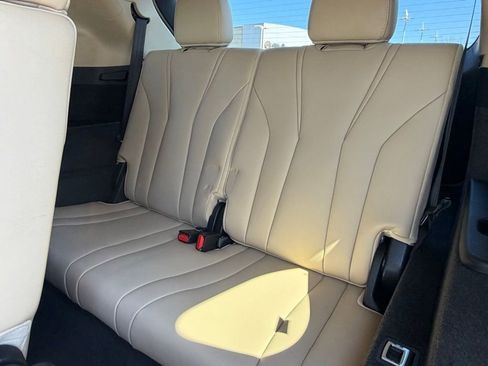 Used 2023 Acura MDX SH-AWD w/ Technology Package image 13