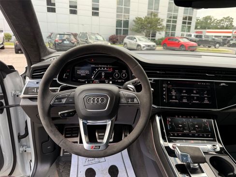 Used 2022 Audi RS Q8 AWD/4WD image 54
