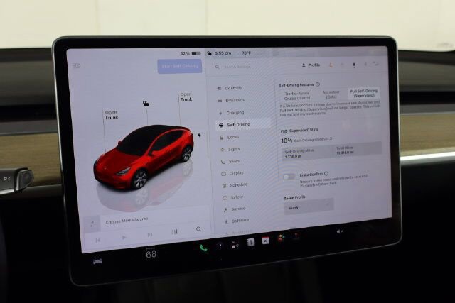 Used 2023 Tesla Model Y Long Range AWD/4WD image 30