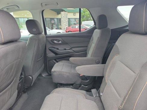 Used 2019 Chevrolet Traverse LT image 11