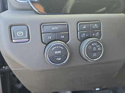 New 2025 Chevrolet Silverado 1500 RST w/ Convenience Package II AWD/4WD image 28