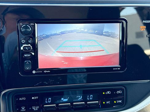 Used 2017 Toyota Corolla iM image 29